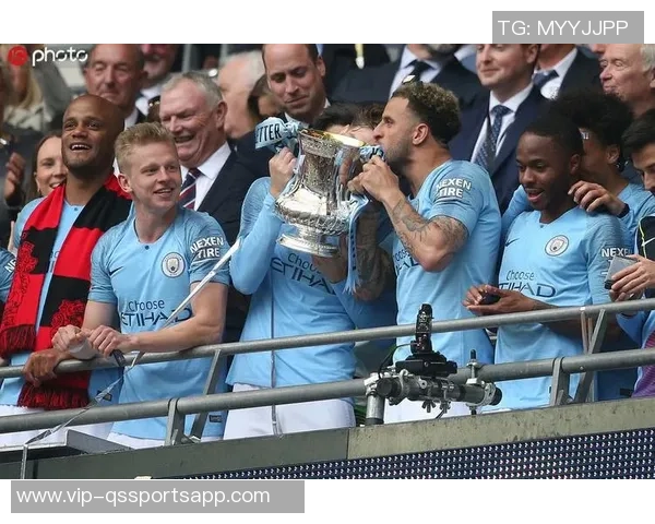 孔帕尼临窗前联系斯特林遭拒周薪高达30万令人惊讶